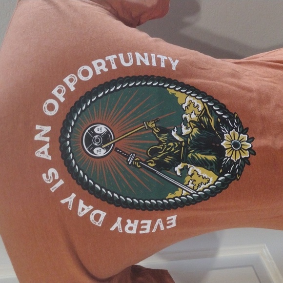 NWT The Lift Box Tee - Picture 5 of 7